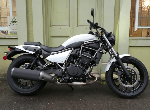 7916636x2048x1536_FFFFFF_L_1