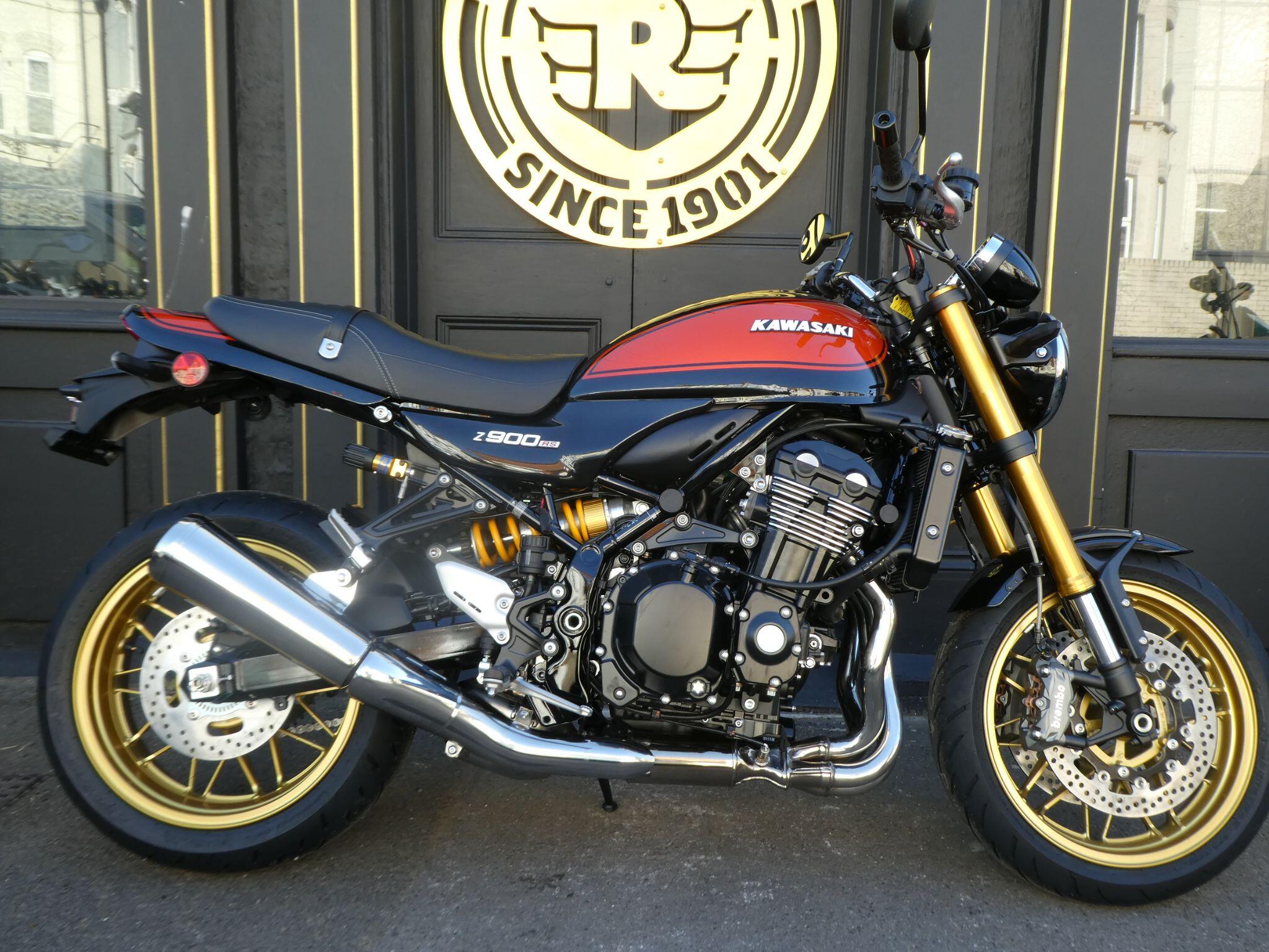 New Kawasaki Z900 RS SE